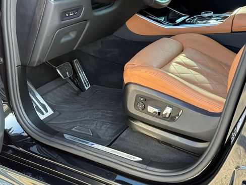 Used 2025 BMW X5 M60i image 27
