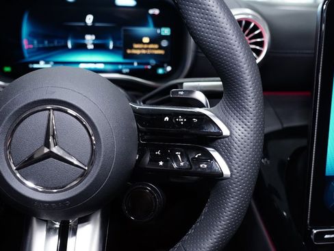 New 2025 Mercedes-Benz SL 63 AMG 4MATIC image 16