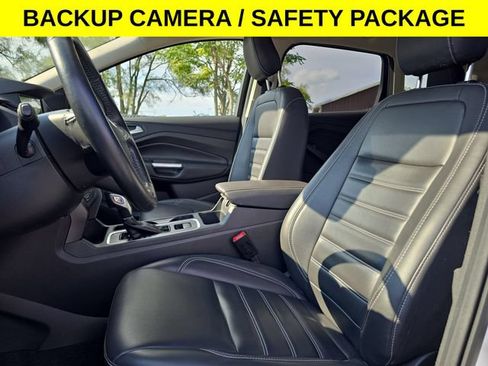 Used 2019 Ford Escape SEL AWD/4WD image 6