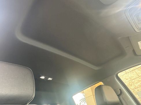 Used 2021 GMC Sierra 1500 SLT w/ SLT Premium Package image 17