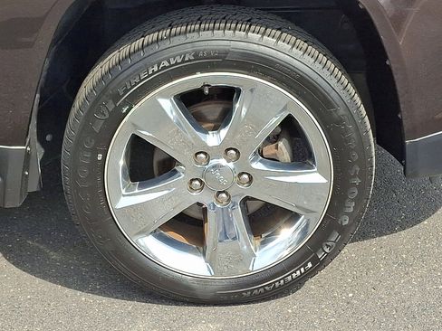 Used 2014 Jeep Compass Latitude w/ Mopar Chrome Accents Group image 8