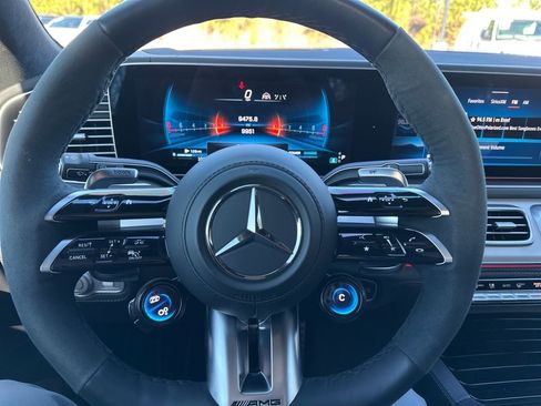 Certified 2025 Mercedes-Benz GLS 63 AMG 4MATIC image 22