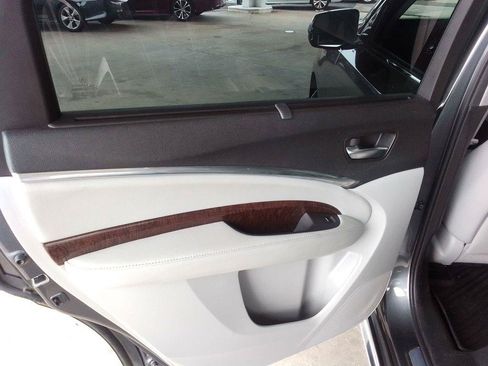 Used 2017 Acura MDX SH-AWD w/ Tech & Entertainment image 26