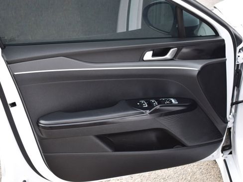 Used 2022 Kia K5 LXS image 13