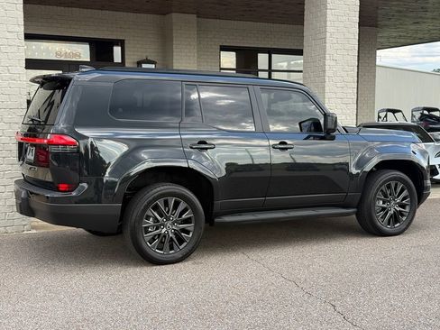 Used 2025 Lexus GX 550 w/ Cold Area Package AWD/4WD image 5