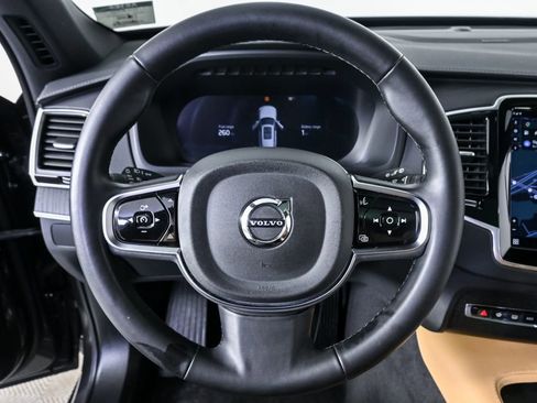 Certified 2024 Volvo XC90 T8 Ultimate AWD/4WD image 11