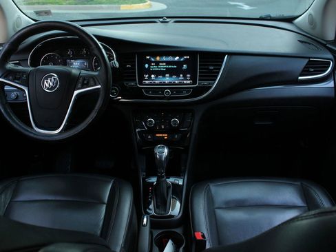Used 2018 Buick Encore Essence image 25