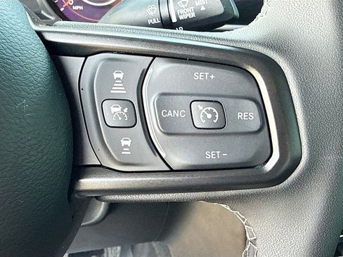 Used 2025 Jeep Wrangler Unlimited Sport AWD/4WD image 35