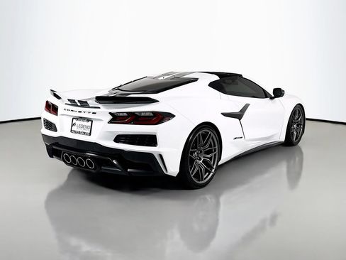 Used 2023 Chevrolet Corvette Z06 w/ Stealth Interior Trim Package RWD image 7