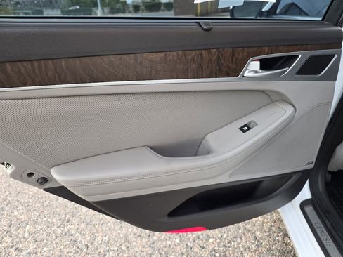 Used 2015 Hyundai Genesis 3.8 w/ Option Group 04 image 22