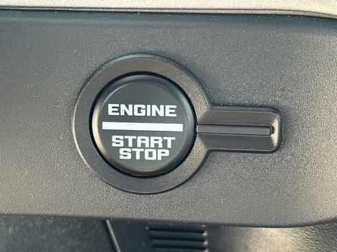 Used 2025 Ford Bronco Outer Banks AWD/4WD image 35