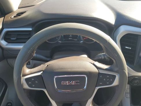 Used 2018 GMC Acadia SLT image 21