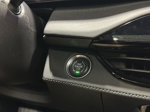 Used 2025 Buick Enclave Avenir w/ Super Cruise Package image 15