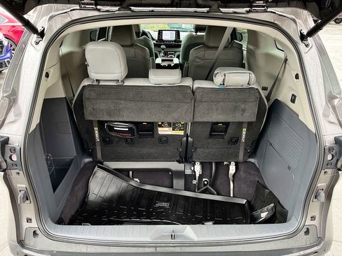Used 2024 Toyota Sienna XLE w/ XLE Plus Package image 28