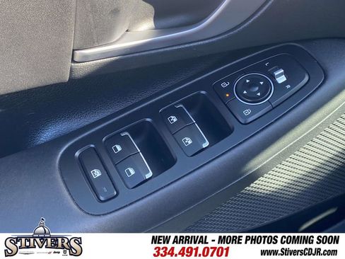 Used 2025 Hyundai Sonata SEL FWD image 50