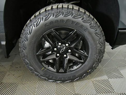New 2026 Chevrolet Silverado 1500 Custom Trail Boss AWD/4WD image 17