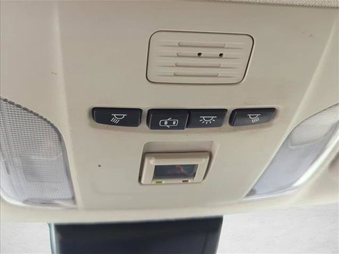 Used 2021 Toyota Corolla LE FWD image 23