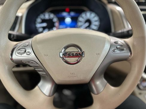 Used 2016 Nissan Murano S w/ Navigation Package AWD/4WD image 18