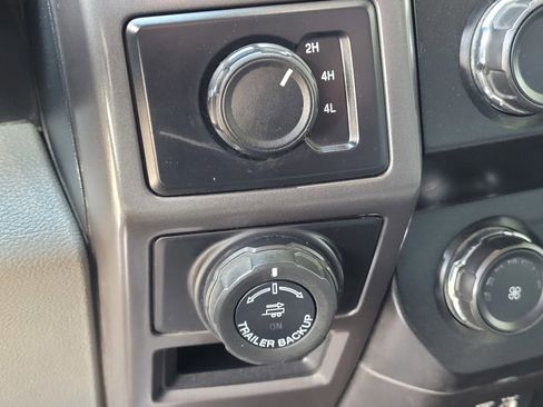 Used 2020 Ford F150 XLT w/ Trailer Tow Package image 24