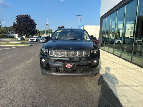 Used 2022 Jeep Compass Latitude w/ Convenience Group AWD/4WD image 8