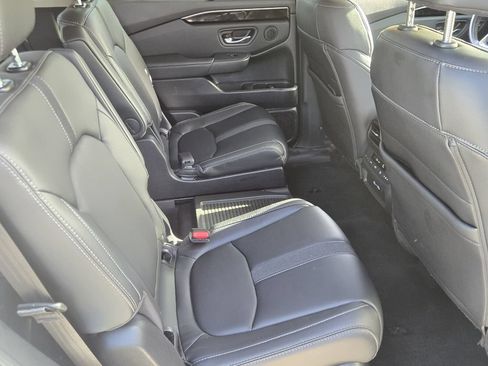 Used 2023 Honda Pilot EX-L image 17