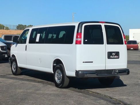 Used 2024 Chevrolet Express 3500 LT w/ LT Preferred Equipment Group RWD image 6