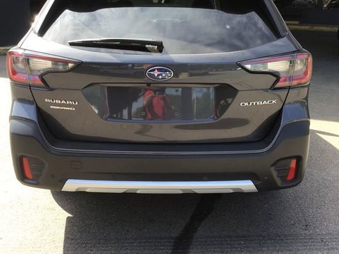 Used 2022 Subaru Outback Limited AWD/4WD image 4