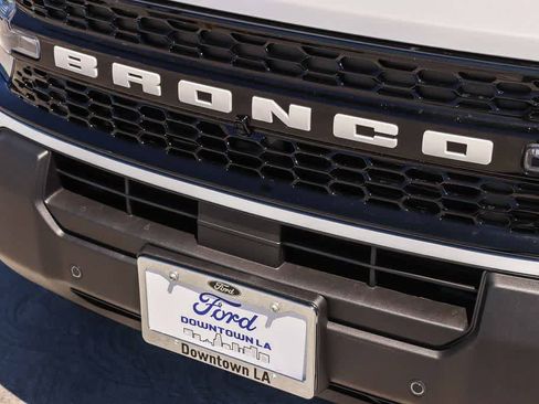 New 2026 Ford Bronco Sport Outer Banks w/ Outer Banks Tech Package+ AWD/4WD image 8