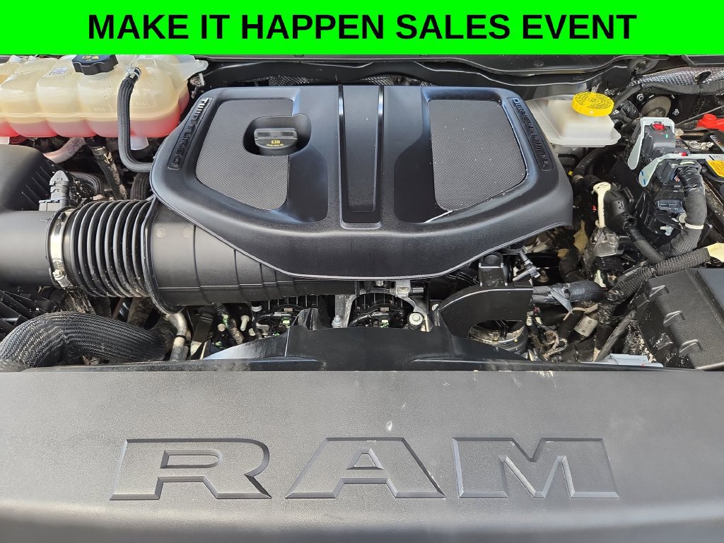 Used 2025 RAM 1500 Laramie w/ Sport Appearance Package AWD/4WD image 35
