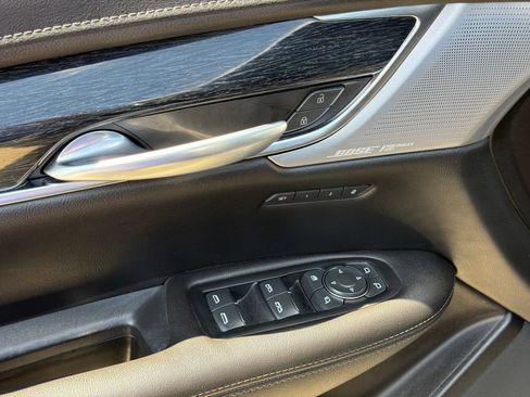 Used 2023 Cadillac XT5 Premium Luxury FWD image 15