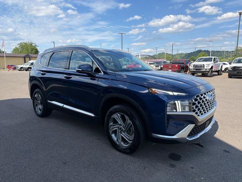 Used 2021 Hyundai Santa Fe SEL w/ Convenience + Premium Package AWD/4WD image 3