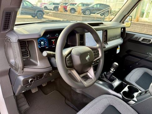 New 2025 Ford Bronco 4-Door image 8