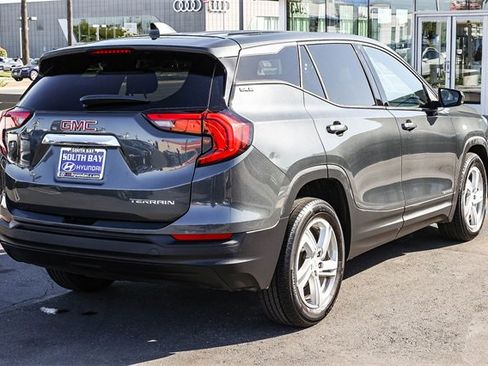 Used 2018 GMC Terrain SLE image 6