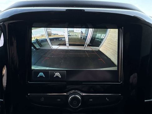 Used 2019 Chevrolet Traverse LS image 29