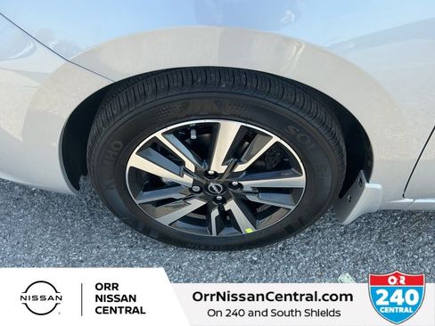 New 2025 Nissan Versa SV w/ Trunk Package image 9