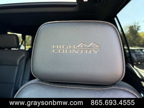 Used 2021 Chevrolet Suburban High Country w/ Premium Package image 27