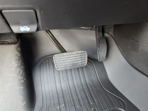 New 2026 GMC Yukon XL Denali w/ Sun & Power Step Package image 28