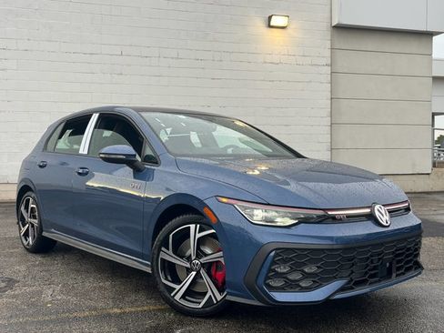 New 2025 Volkswagen GTI SE image 2