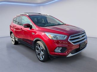 Used 2017 Ford Escape Titanium image 1