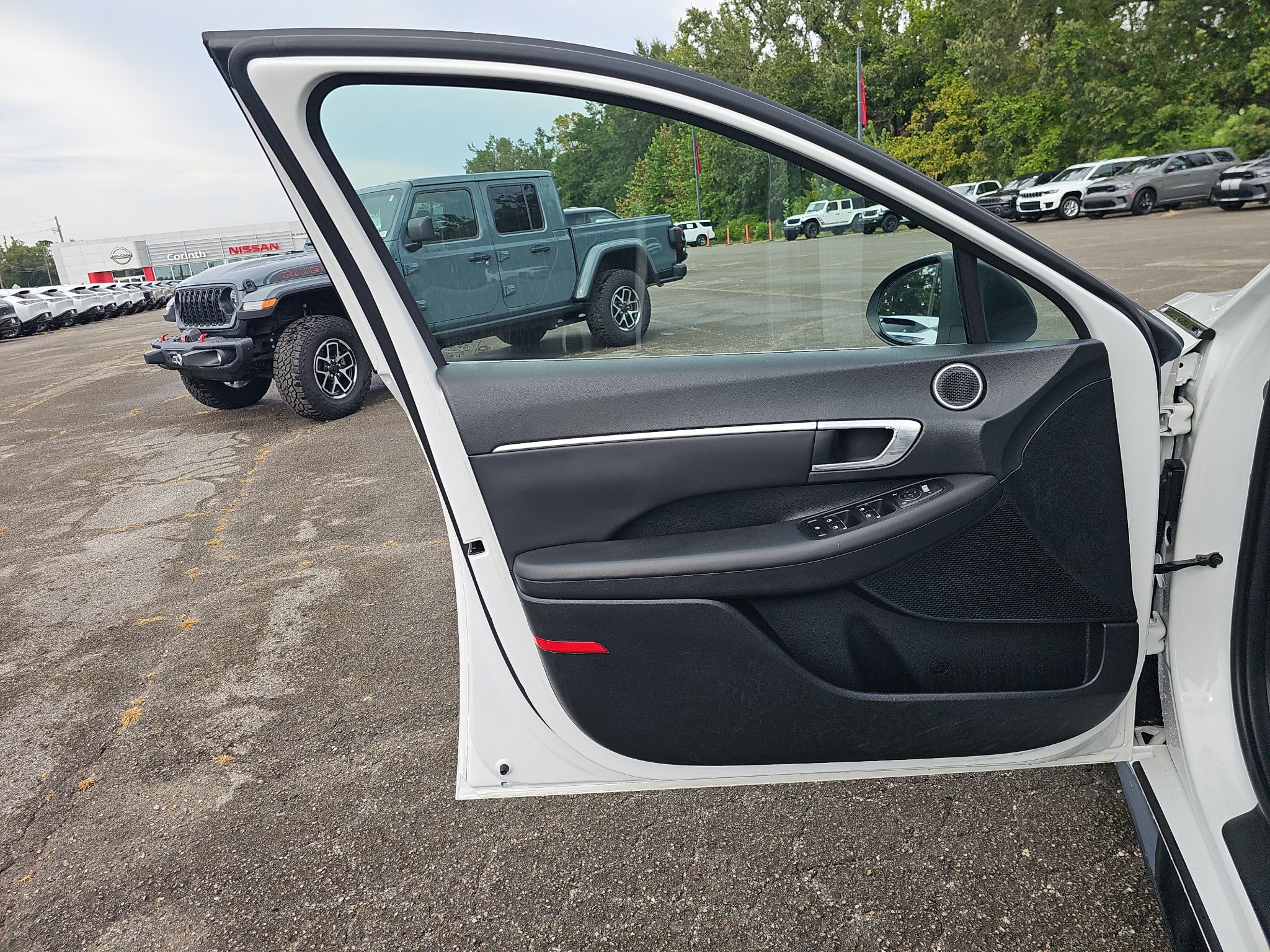 Used 2022 Hyundai Sonata SEL w/ Convenience Package FWD image 18