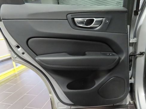 Used 2023 Volvo XC60 B5 Plus AWD/4WD image 11