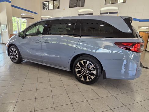 New 2026 Honda Odyssey Elite image 6