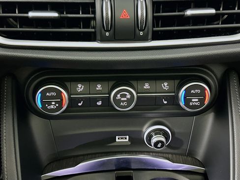 Used 2022 Alfa Romeo Stelvio Ti w/ Active Assist Plus Package image 24