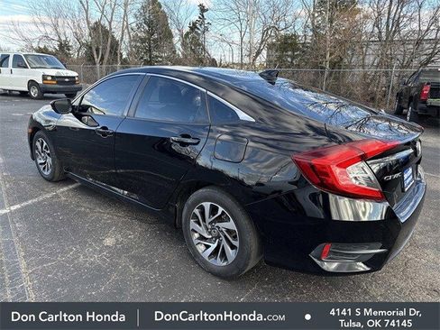 Used 2017 Honda Civic EX image 9