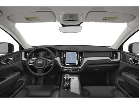 Used 2022 Volvo XC60 B5 Momentum w/ Climate Package AWD/4WD image 8