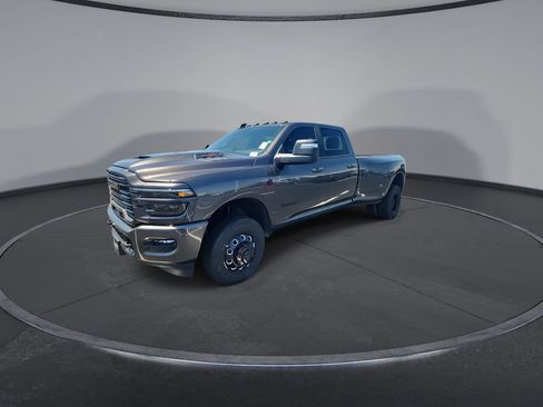 New 2026 RAM 3500 Laramie w/ Night Edition AWD/4WD image 4