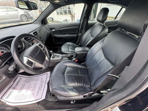 Used 2012 Chrysler 200 Limited w/ Sun/Sound Group image 10