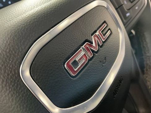 Used 2025 GMC Sierra 1500 AT4 w/ AT4 Premium Package AWD/4WD image 52