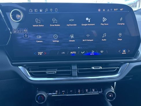 New 2026 Chevrolet Equinox EV LT image 13