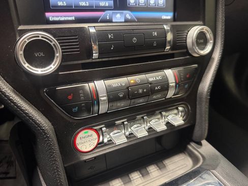 Used 2015 Ford Mustang GT Premium image 31